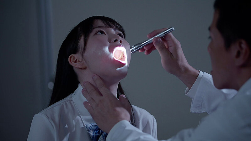 ここはまさに、マゾ咽喉科 ゲス医者の喉コキ療法で嗚咽アクメ覚醒した女子校生 藤田こずえのサンプル写真
